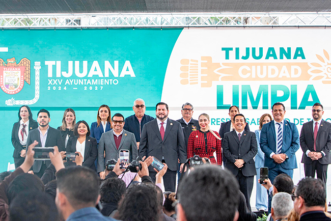 Firman acuerdo para mejorar limpieza y entorno urbano